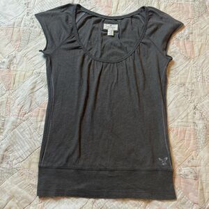 american eagle 2010s short sleeve scoop neck tee with eagle logo size small